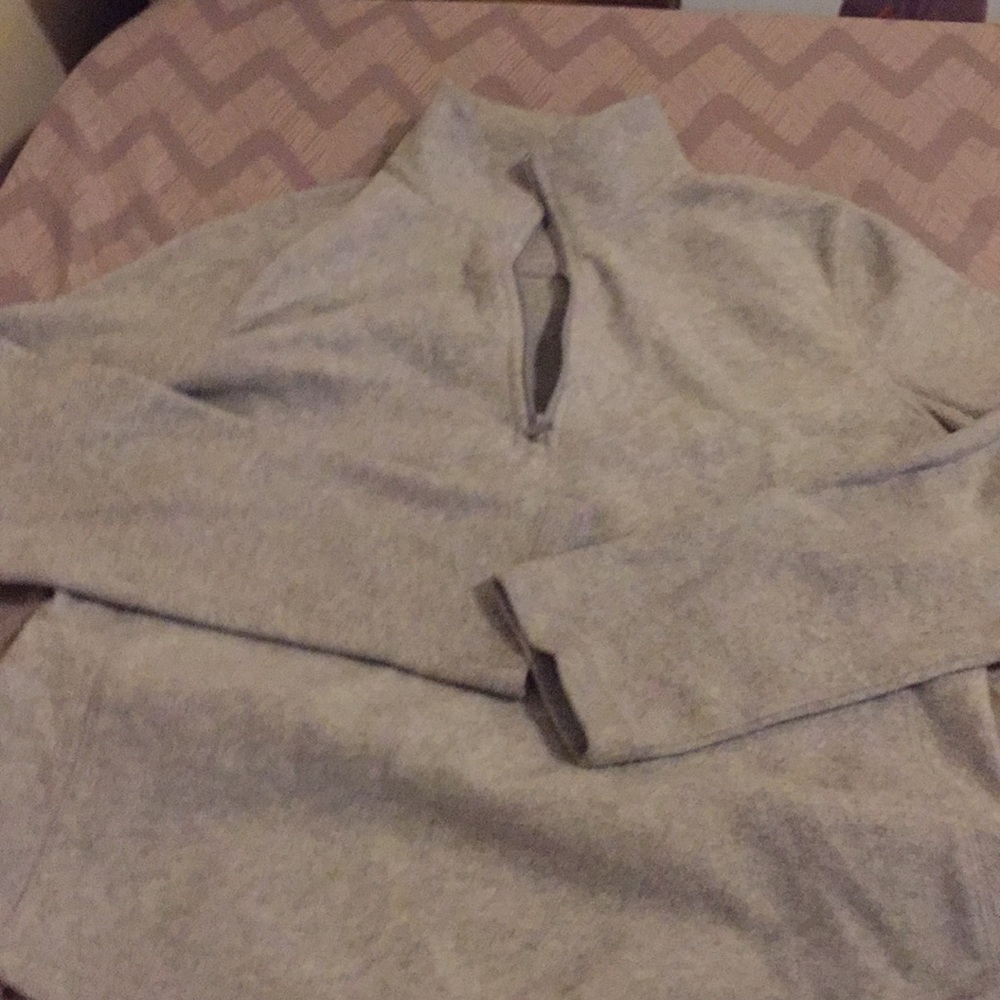 Its getting cold and it only been worn 1